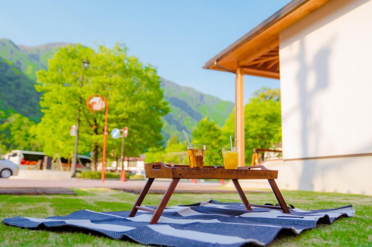 Locomotion Coffee And Bed Tateyama  Exterior photo