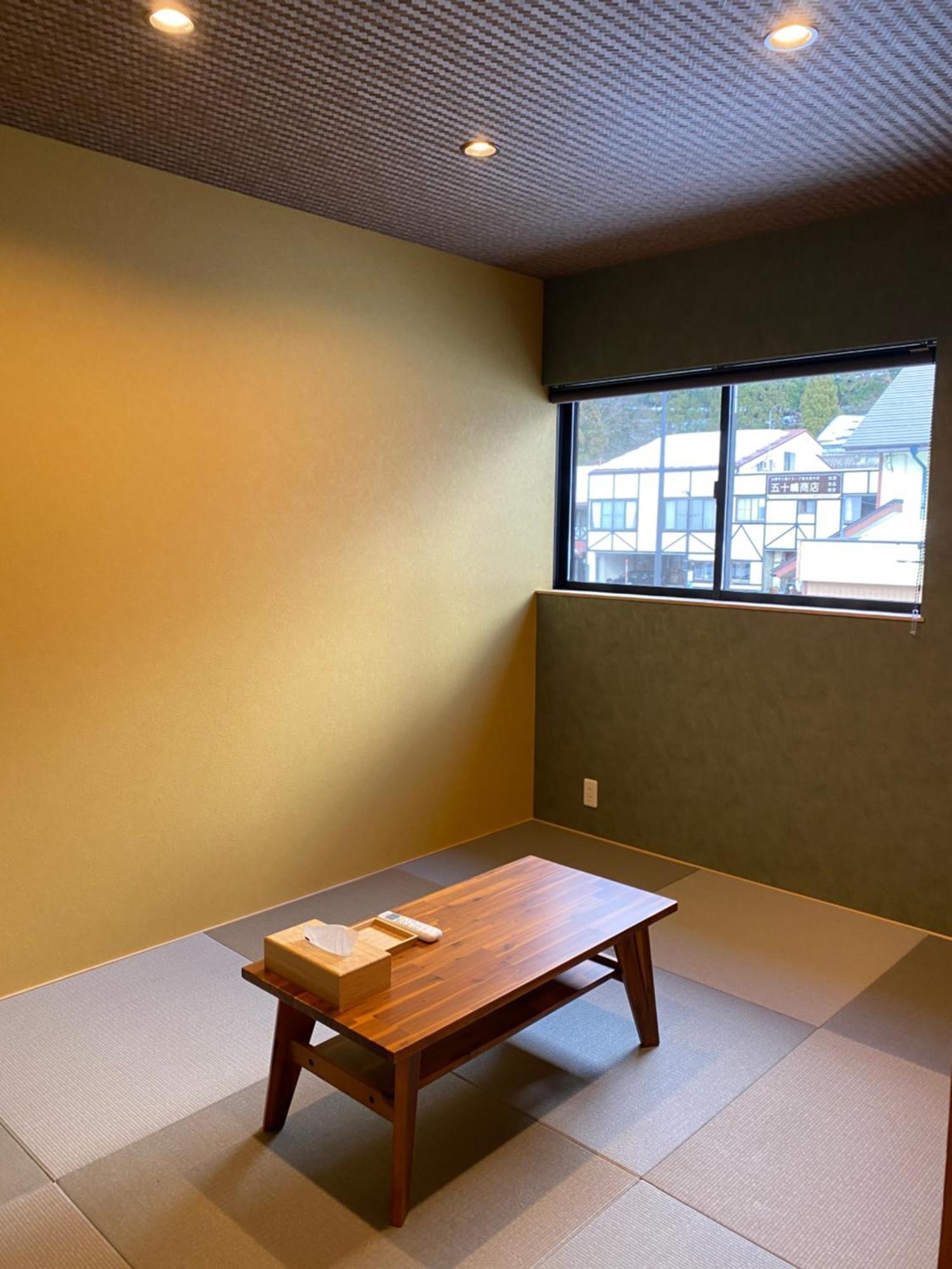 Locomotion Coffee And Bed Tateyama  Exterior photo